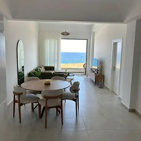 Penthouse Med Privat Saltvannsbasseng Pa Esentepe Apartamento *