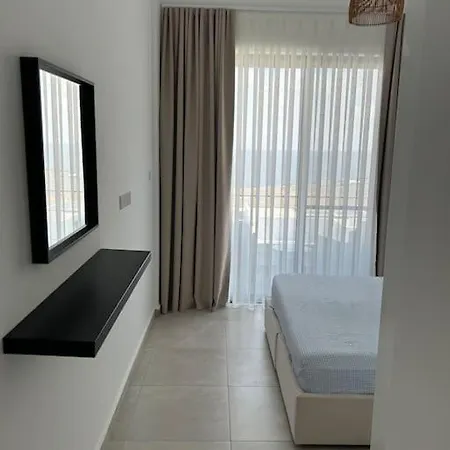 Penthouse Med Privat Saltvannsbasseng Pa Esentepe Apartament *