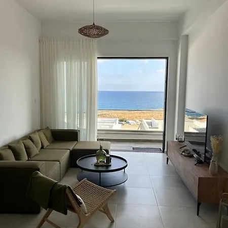 Penthouse Med Privat Saltvannsbasseng Pa Esentepe * Kyrenia (Northern Cyprus)