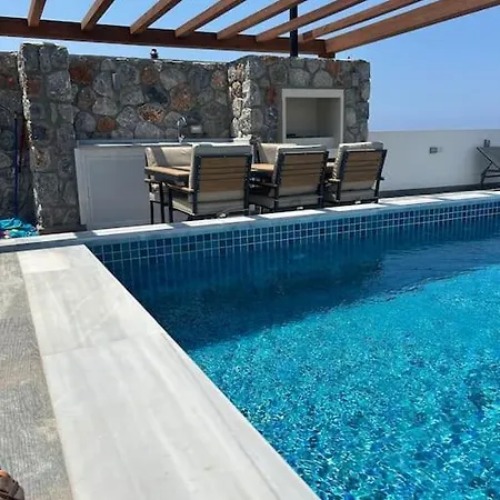 Penthouse Med Privat Saltvannsbasseng Pa Esentepe דירה *