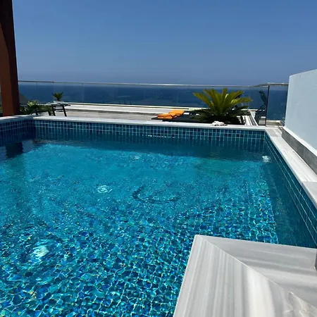 Penthouse Med Privat Saltvannsbasseng Pa Esentepe *