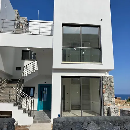 Penthouse Med Privat Saltvannsbasseng Pa Esentepe *