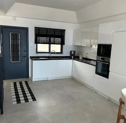 アパート Penthouse Med Privat Saltvannsbasseng Pa Esentepe キレニア