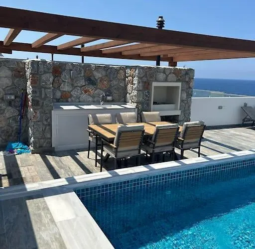 Penthouse Med Privat Saltvannsbasseng Pa Esentepe アパート